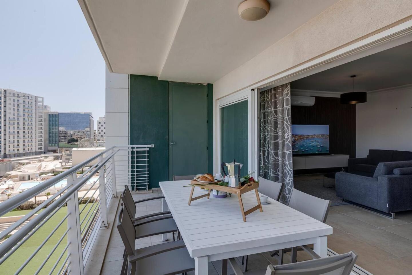 Fort Cambridge Apartments By Homely Sliema Extérieur photo