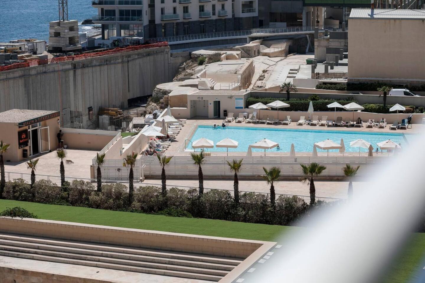 Fort Cambridge Apartments By Homely Sliema Extérieur photo