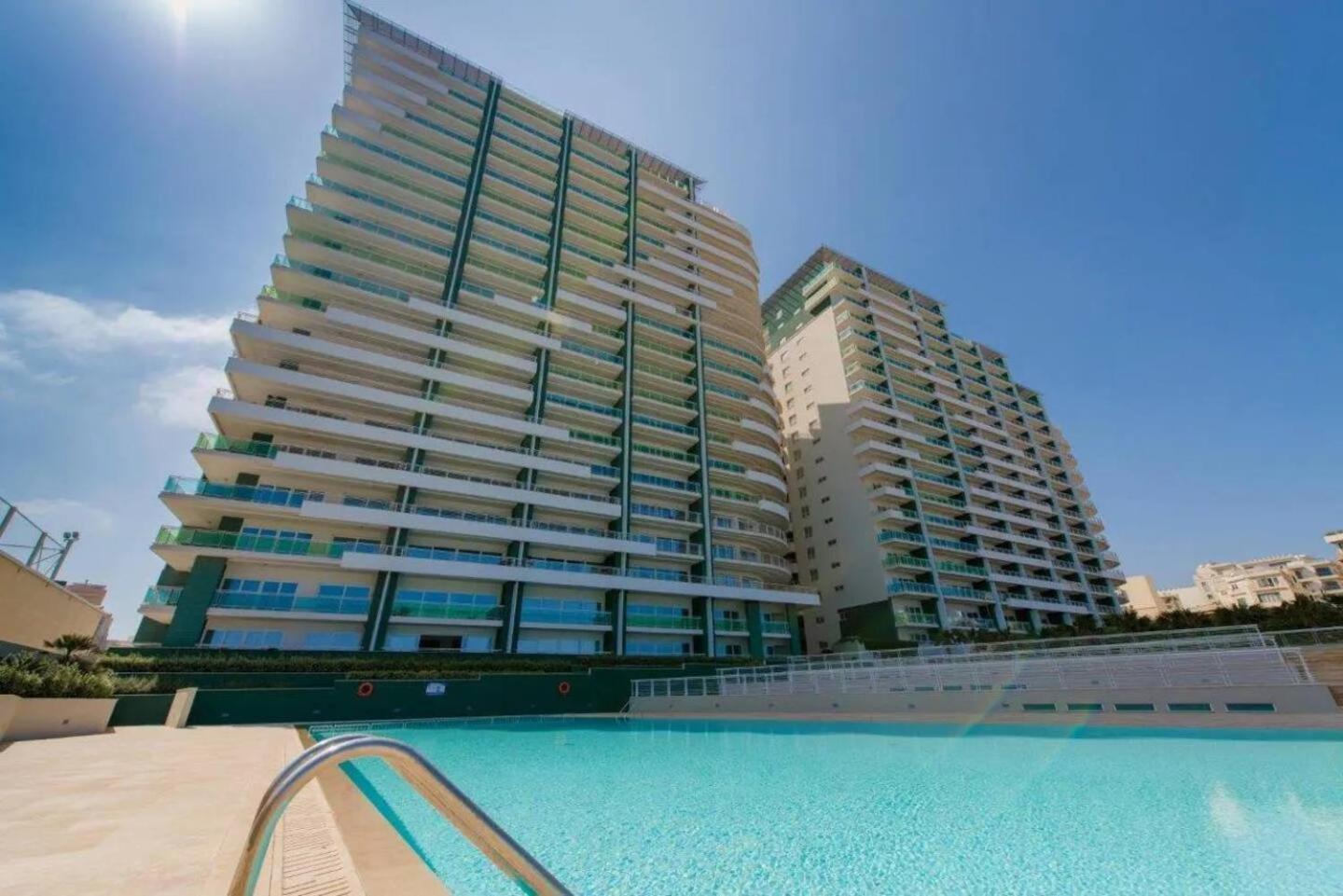 Fort Cambridge Apartments By Homely Sliema Extérieur photo