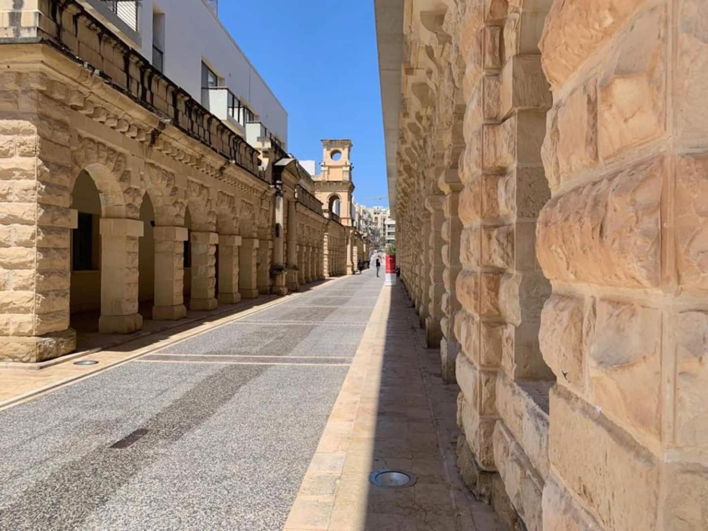 Fort Cambridge Apartments By Homely Sliema Extérieur photo