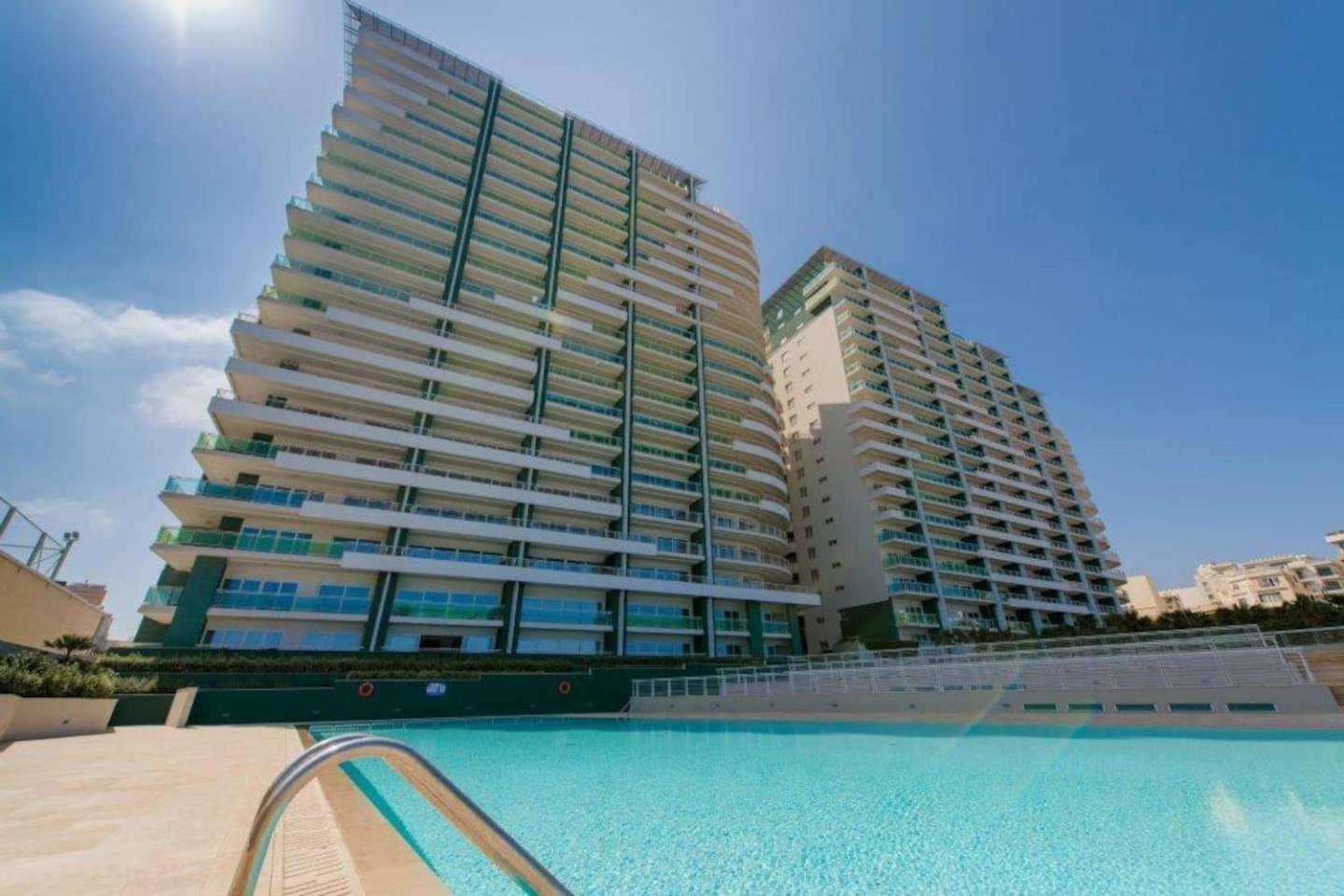 Fort Cambridge Apartments By Homely Sliema Extérieur photo