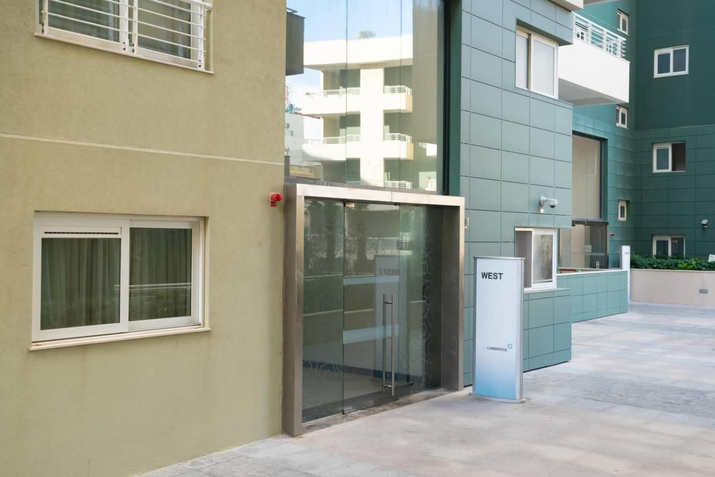 Fort Cambridge Apartments By Homely Sliema Extérieur photo