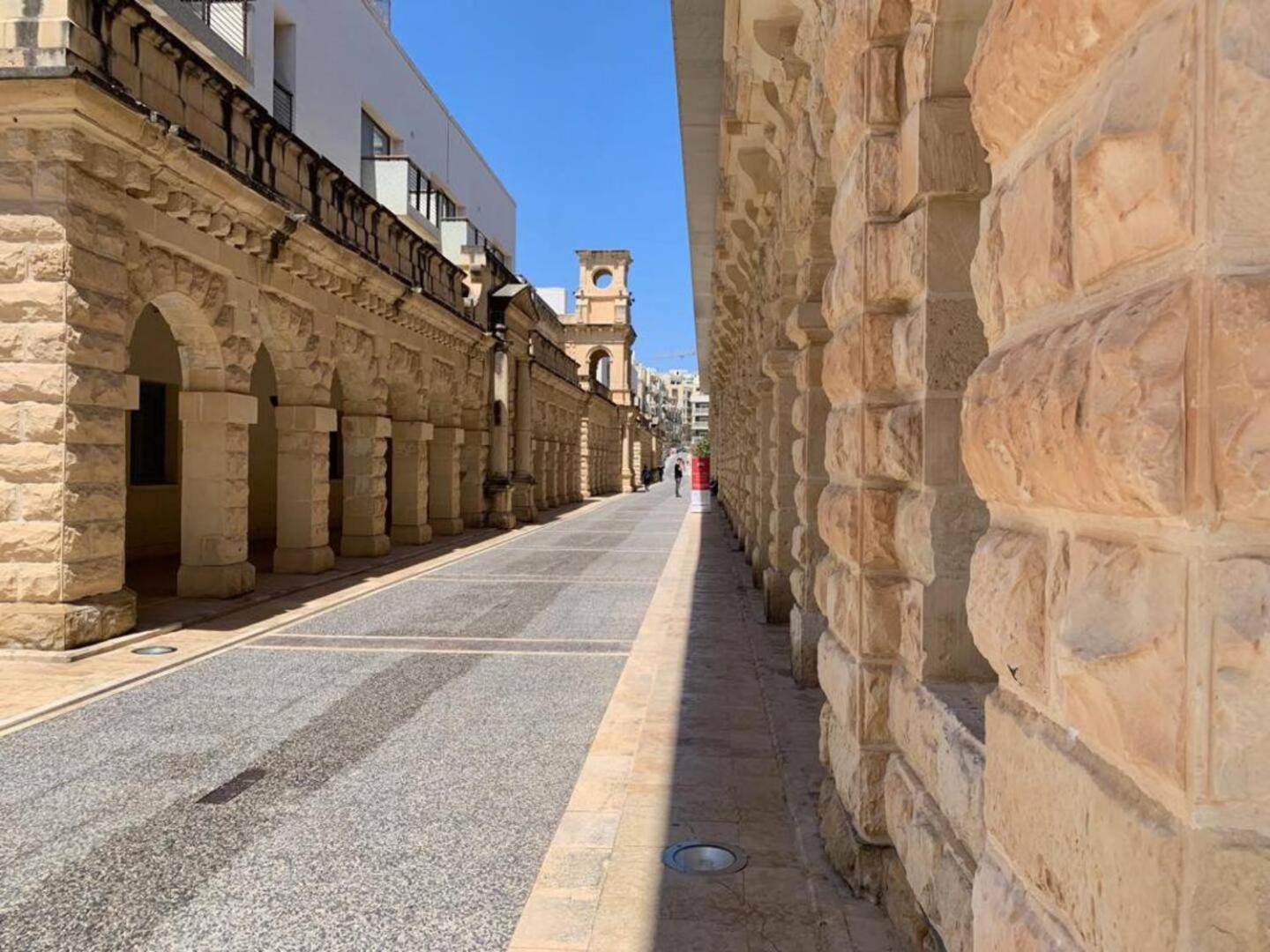 Fort Cambridge Apartments By Homely Sliema Extérieur photo